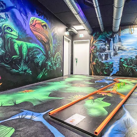 Apartment 6 Person In