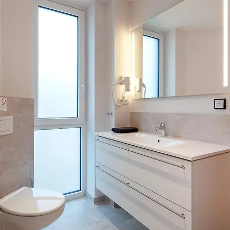 Promenadenvilla Mit Exklusivem Flair Apartamento