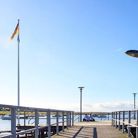 Promenadenvilla Mit Exklusivem Flair Apartamento Wendtorf
